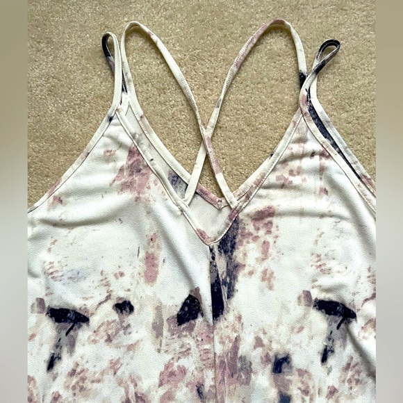 NWOT - LuLaRue, marbled color, Tunic style tank top - Picture 5 of 6